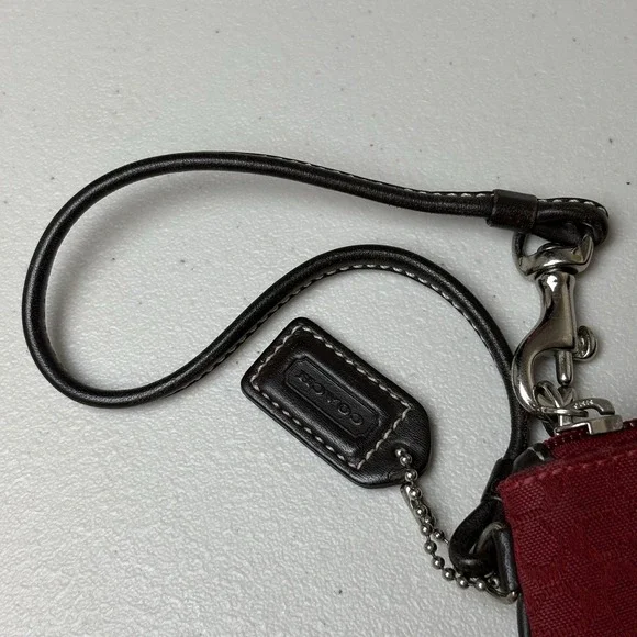 Vintage Coach Wristlet Wallet Red Signature C Canvas Brown Leather Y2K - Picture 2 of 8